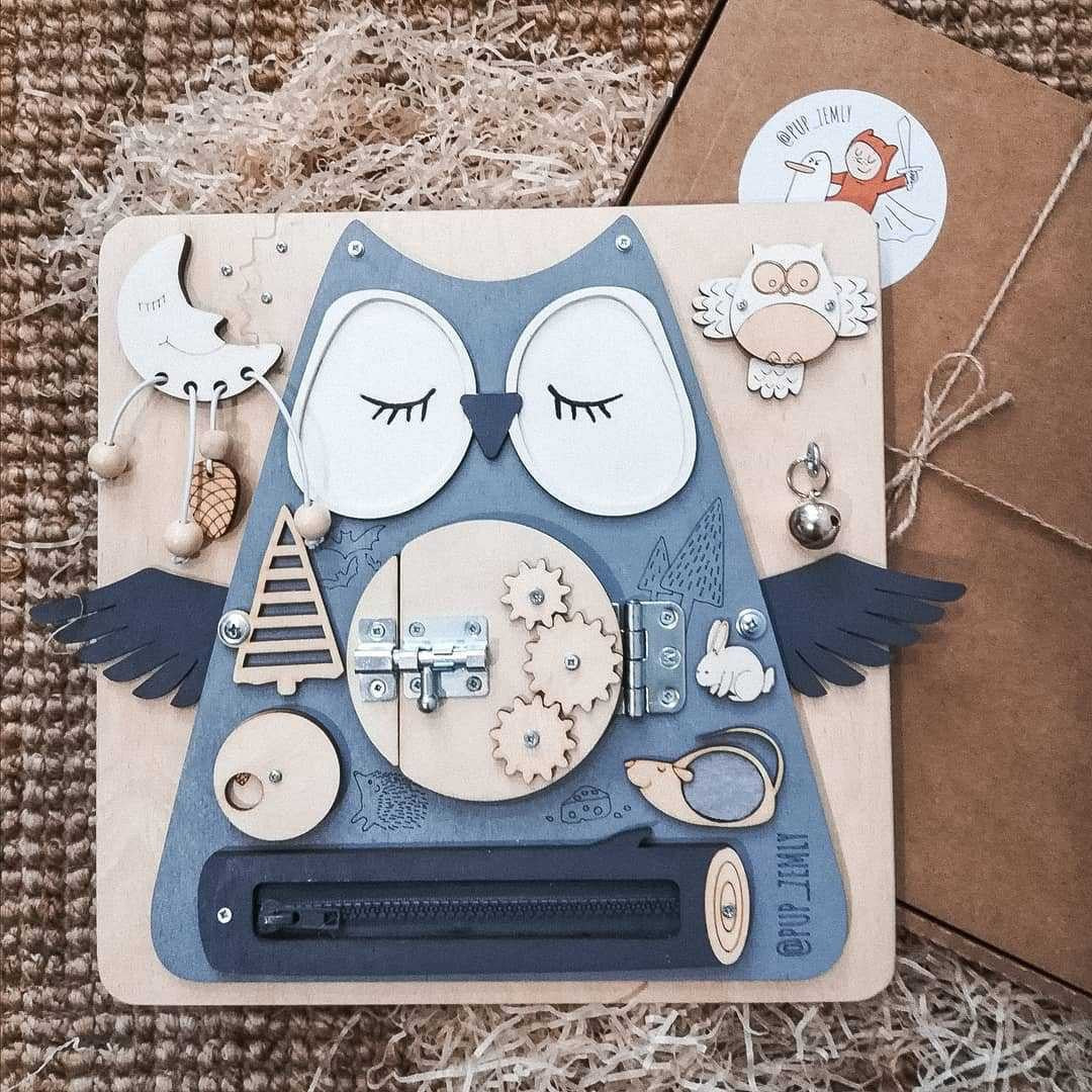 Jeu Montessori d’Activation – Tableau d’Activités Éducatif pour Bébé et Enfants en Maternelle