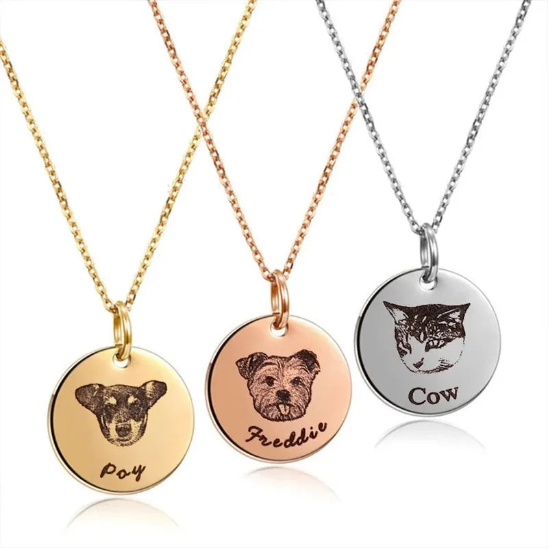 Collier Photo Animal Personnalisé Femme – Bijou Chat ou Chien avec Fleurs du Mois – Acier Inoxydable