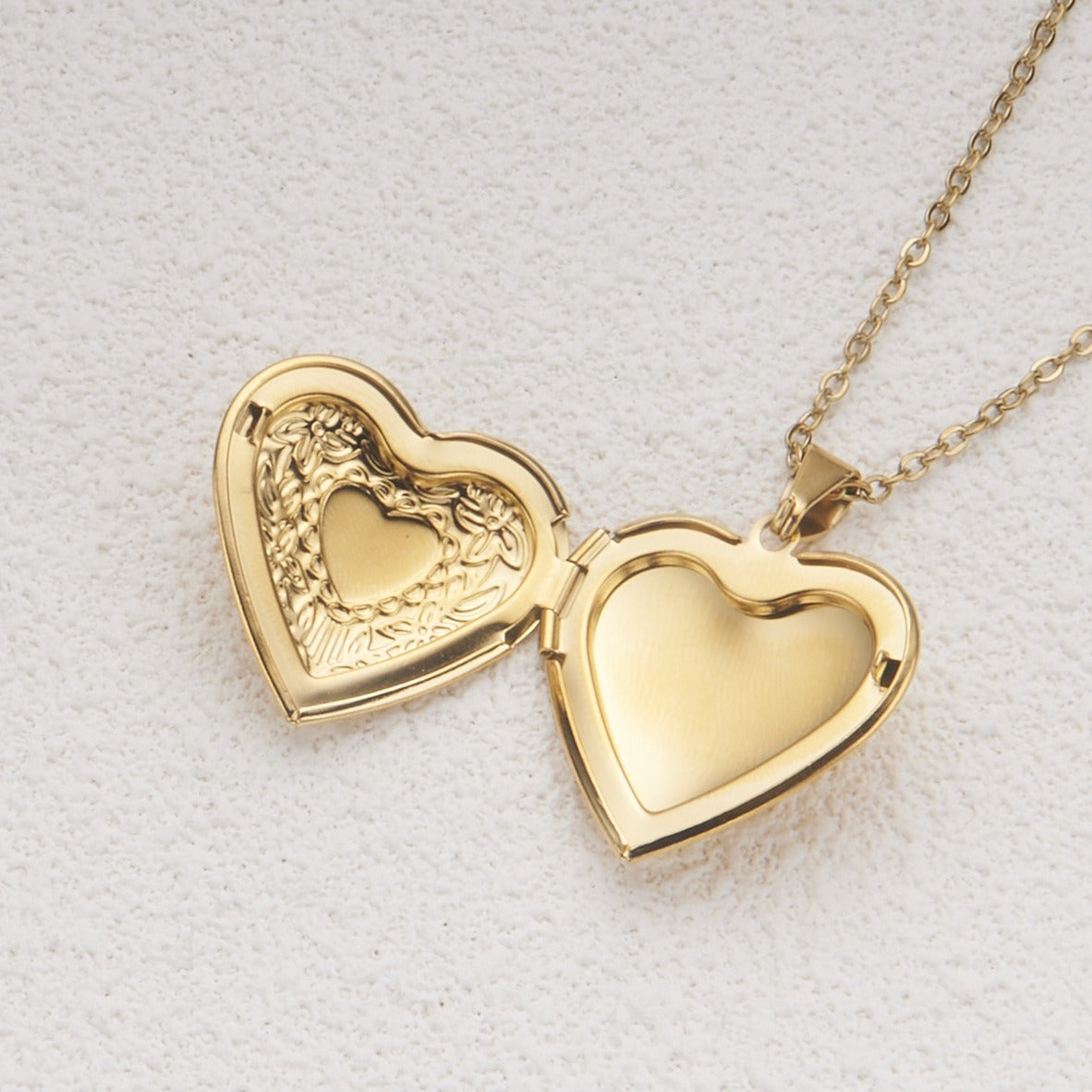 Collier Femme Cœur Personnalisé avec Boîte Album Photo – Acier Inoxydable Doré