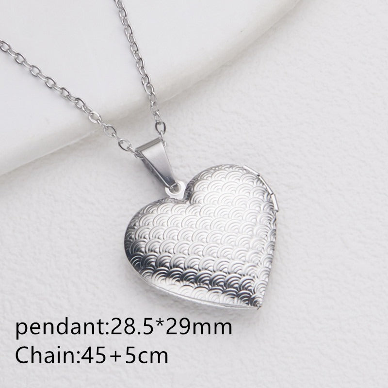 Collier Femme Cœur Personnalisé avec Boîte Album Photo – Acier Inoxydable Doré